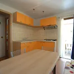Lacona 4*