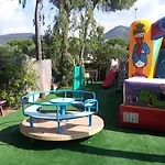 Lacona 4*