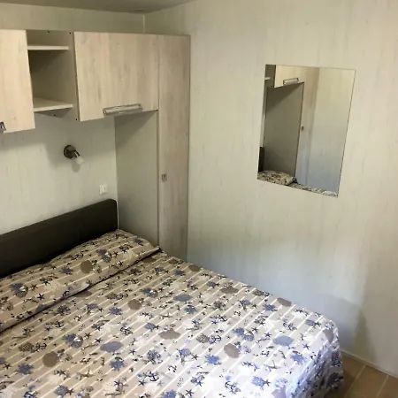 假日公园 拉克纳露营地