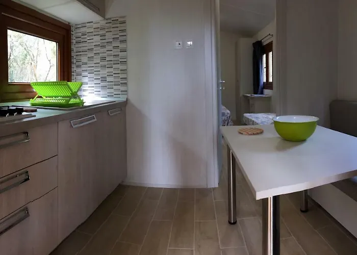 منتزه العطل Camping Lacona كابوليفيري