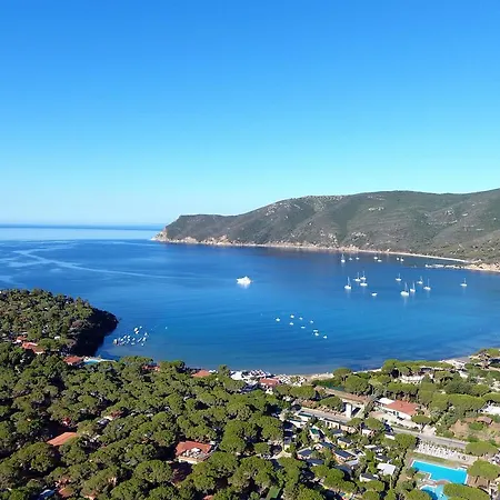 Parco vacanze Lacona 4*
